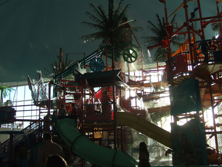 Fallsview Indoor Waterpark_Jan.02.2008 025