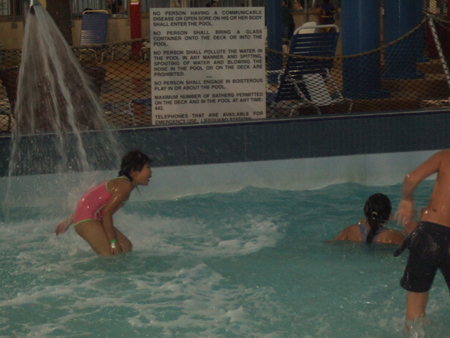 Fallsview Indoor Waterpark_Jan.02.2008 057